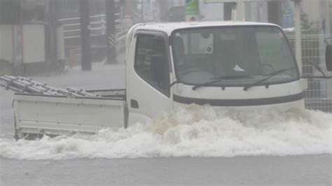 【台風10号】「ある意味“最悪のケース”」ノロノロ迷 .